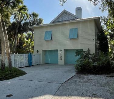 Bay Isle House | Your Personal Resort-7BR, Pool, Tennis, Boating &