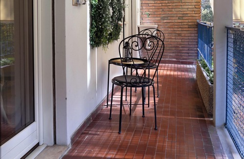 Garbatella Apartment | Your Place in Rome 2