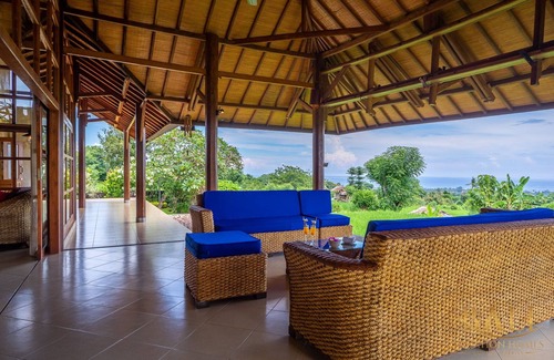 Kayu Putih Villa | Your Private Balinese Getaway Awaits! 100%privacy! Near Lovina!