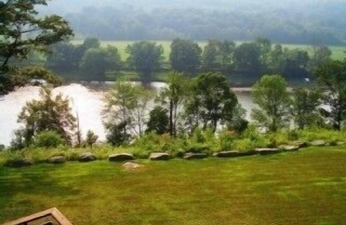 Long Eddy House | Your private log home overlooking the Delaware River