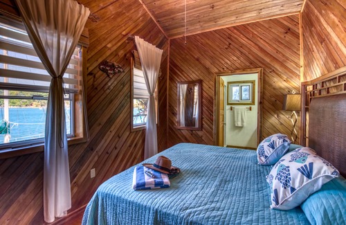 Jonesville House | Your Private Paradise