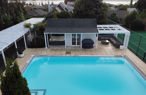 Tauranga House | Your Private Resort in the Beautiful Bay of Plenty