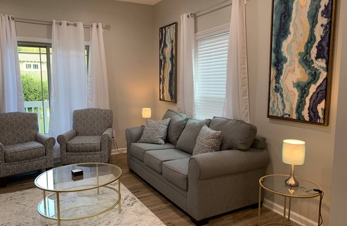 Charlotte House | Your Private Urban Getaway Home minutes to Uptown Charlotte NC 3beds, 2 bath