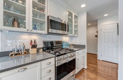 Captain's Cove House | Your Song - Gorgeous Waterfront in Captain's Cove!