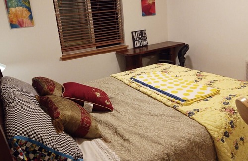 Kent House | Your Sweet Home in Kent, WA close to Airport, Market, DT Kent！