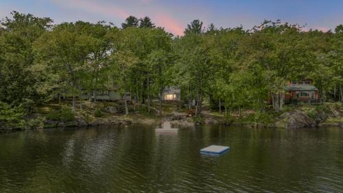 Wayne House | Your Trail's End in Maine