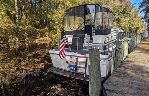 Portsmouth Boat Rental | Your Tropical Oasis awaits in Hampton Roads Virginia
