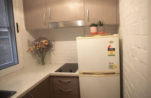 Kings Cross Apartment | Your Urban Oasis at an Unbeatable Price - 5mins to city, Harbour bridge