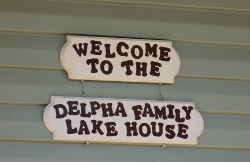 Evening Shade House | Your Vacation Home With A Beautiful Lake View