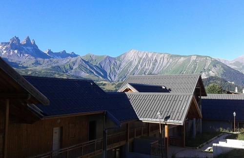 Albiez-le-Vieux Apartment | Your vacation in Albiez Montrond, 250m from the slopes