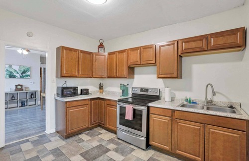 West Columbus Apartment | Your West Side Hideaway
