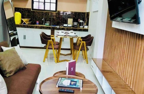 Cavinti Apartment | Ysabella Suite: Elegant Art Deco Comfort in the Heart of Cavinti, Laguna