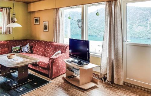 Kvinnherad House | Ytre Matre