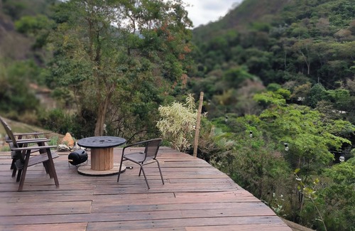 Araras Ski Chalet | Yurt in Vila de Secretario with private river