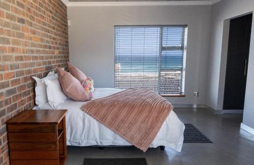 Yzerfontein Apartment | Yzerfontein Beach Accommodation