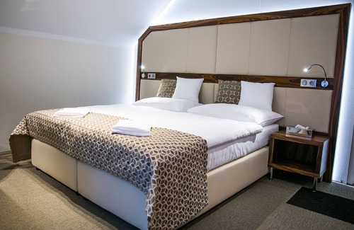 Petrovice u Karvine Hotel | Zámeček Petrovice