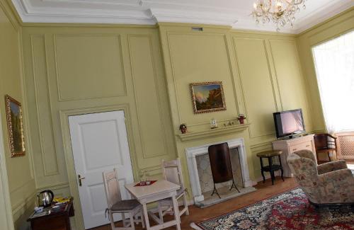 Silherovice Apartment | Zámek Šilheřovice