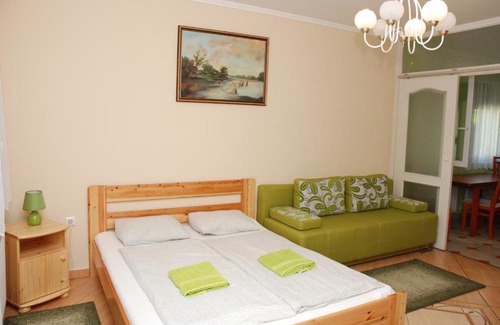 Kaposvar House | Zöldike Vendégház
