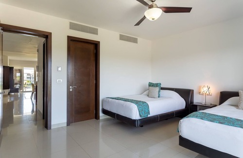 Puerto Juarez Condo | Z Casa Limon ( Norte) by RedAwning