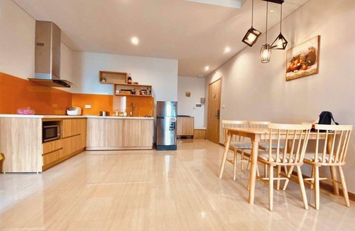 Ha Long Apartment | Z.FEEL Greenbay Garden ấm cúng như ở nhà