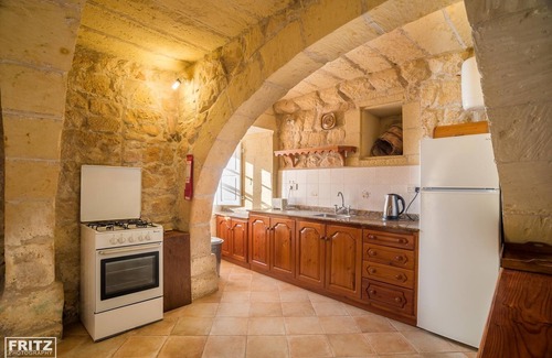 Sannat House | Zabbetta - characteristic farmhouse with great pool and beautiful views