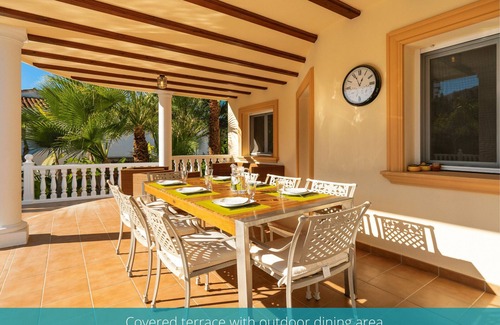 El Portet Villa | Zaccori - 5 bedroom villa in El Portet - pool table and ping pong