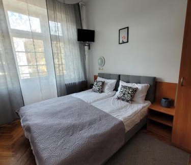 Krynica-Zdroj Hotel | Zajazd Meran