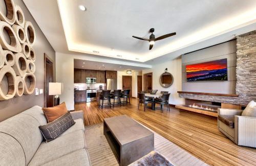 Lakeside Park Apartment | Zalanta 220 - Heavenly Wow-Pool View