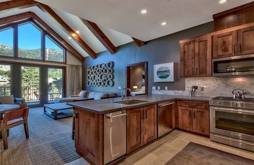 Lakeside Park Condo | Zalanta 319 - HVHI by RedAwning