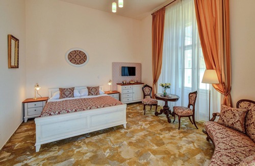 Krtiny Hotel | Zamek Krtiny