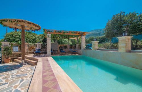 Mouzaki House | Zamor Family Villa 1