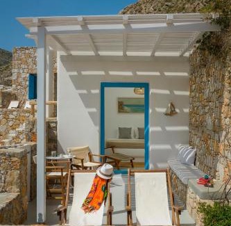 Karavostasis House | Zefiros