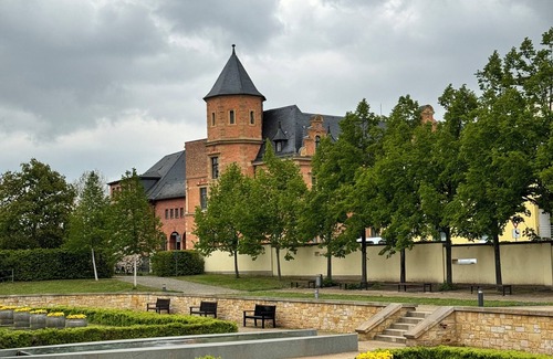 Zeitz Apartment | Zeitz, a charming town in Saxony-Anhalt, is rich in history and culture.