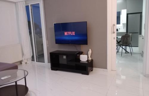 Limassol Apartment | Zelea Deluxe Apartment (BREAKBOOKING CY)