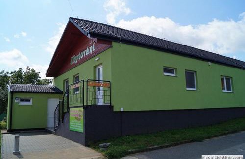 Luzice Apartment | zelený apartmán