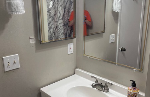 Sandalwood House | Zen 2b/2b smart townhome in central Jacksonville
