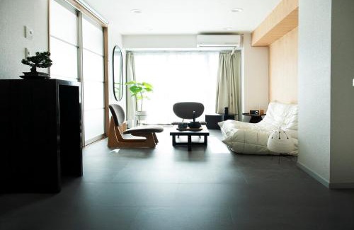 Kabukicho Apartment | Zen apartment in central Tokyo