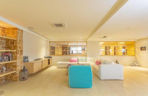 Skroponeria Villa | Zen Escape
