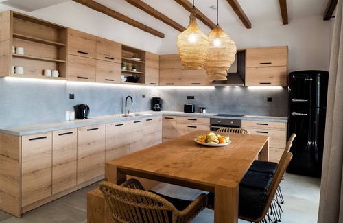 Magnisia Ski Chalet | Zen luxury home,pool,Near beach & amenities