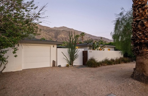 The Mesa House | Zen Modern Home - Wind Free S Palm Springs - SALT WATER POOL/SPA