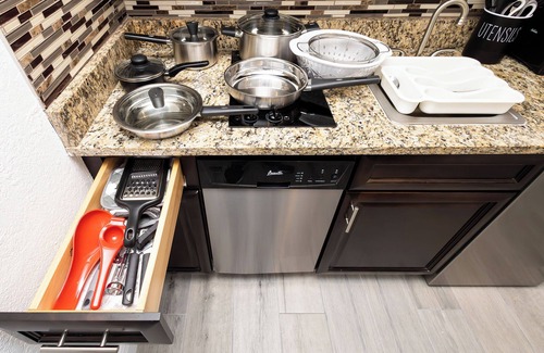 Florida Center Apartment | Zen Nest Cozy Studio with AC, WiFi, fitness room in marvelous Orlando