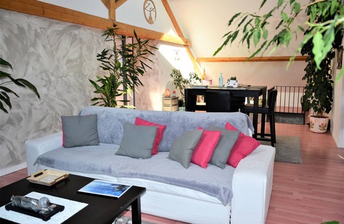 La Chavanne House | Zen room with adjoining mezzanine