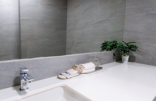 Bung Khong Long Hotel | Zenery Lake Resort