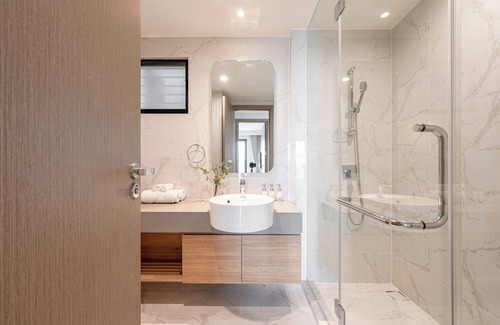 Phuong 1 Apartment | Zenity City Lights-3BR Sanctuary w/Pool & Gym 1204