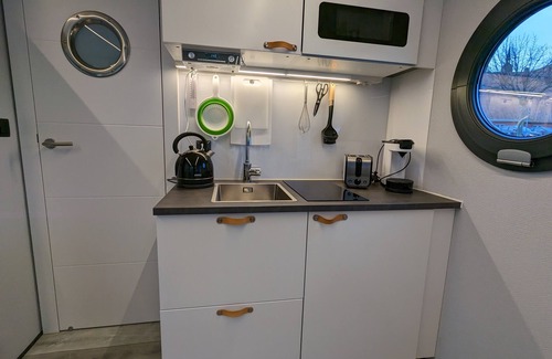 Old Town Condo | Zentral Gelegene Schwimmende Ferienwohnung mit Wasserblick