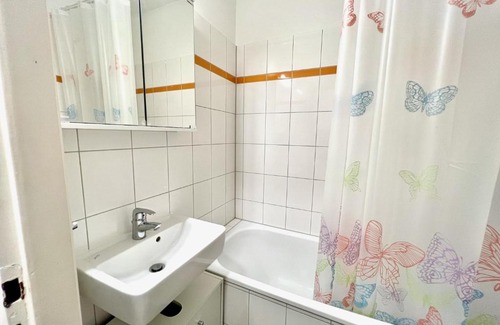Untere Au Apartment | Zentral gelegene Wohnung - 1 Min von der U-Bahn entfernt