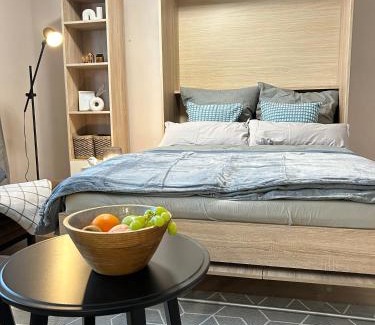 Neudorf Apartment | Zentrale Lage - Ideal für Arbeit & Erholung