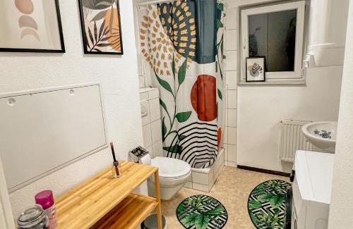 Ulm Apartment | Zentrale Stadtwohnung mit Küche - WIFI I City Centre with Kitchen