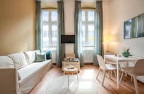Saarbruecken Apartment | Zentrales 70-qm-dach-apartment für 4 Pers