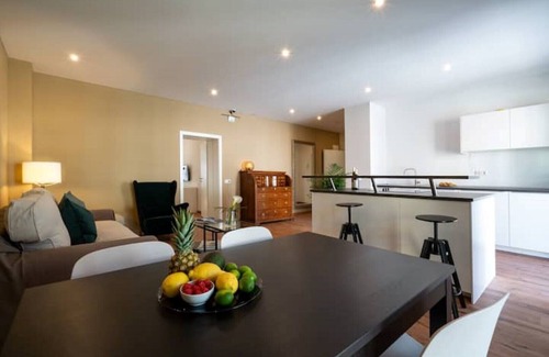 Hauptbahnhof Apartment | Zentrales 80-qm-city-apartment für 4 Pers